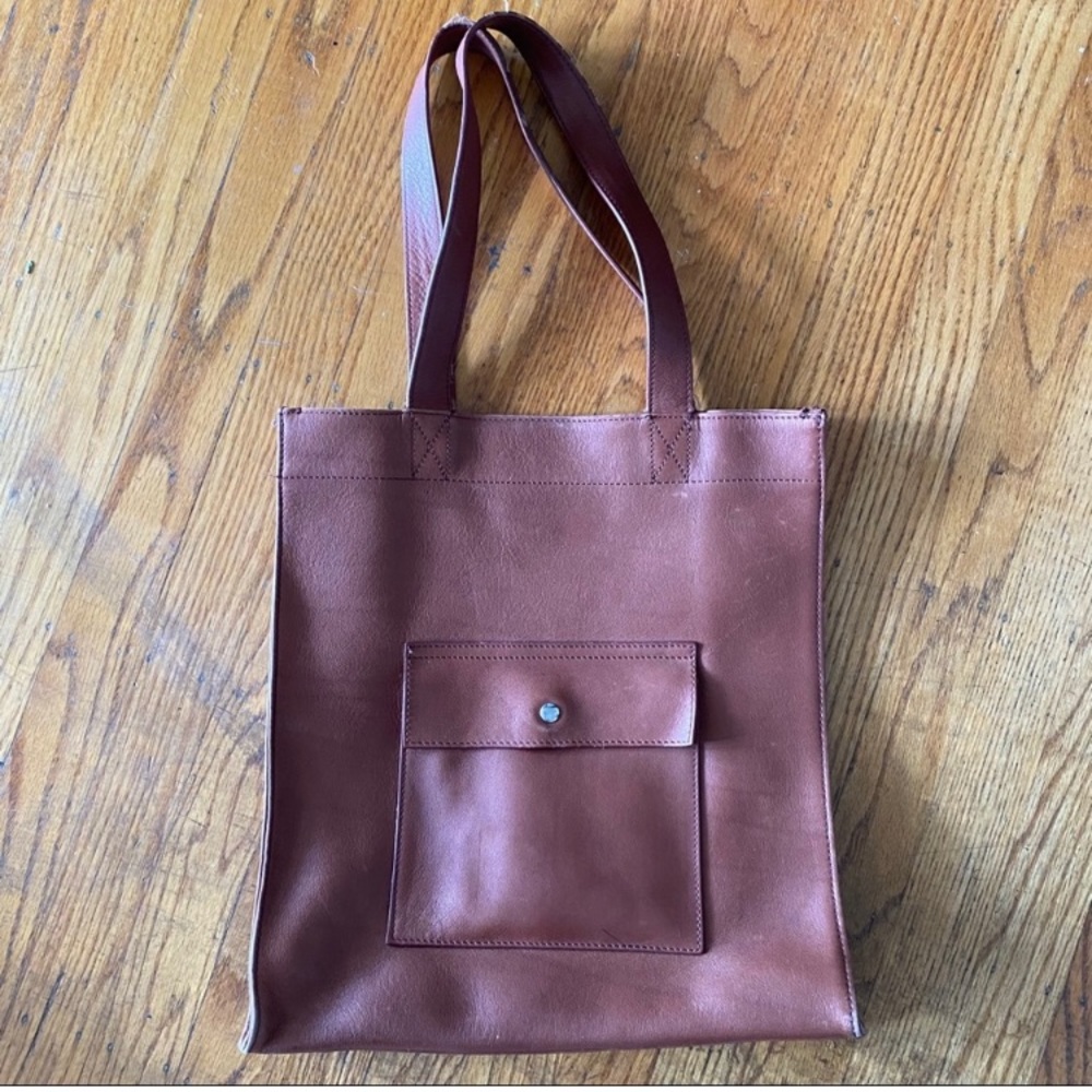 APC brown leather tall shoulder tote